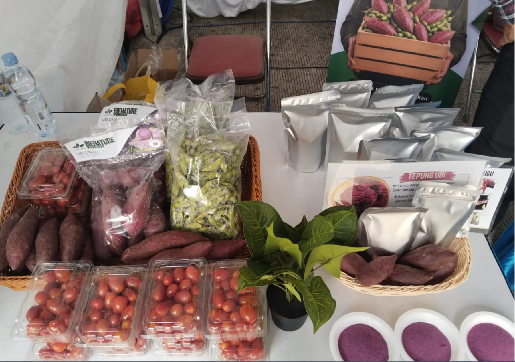 Eksplorasi ubi ungu dan tepung ubi pada pameran pangan lokal
